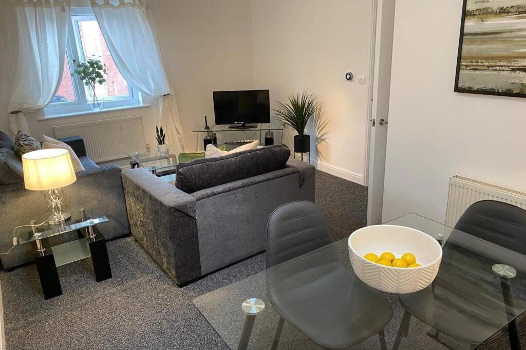 Alicia Newport By Mia Living 2 Bedroom Apartment With Dedicated Parking Eksteriør bilde