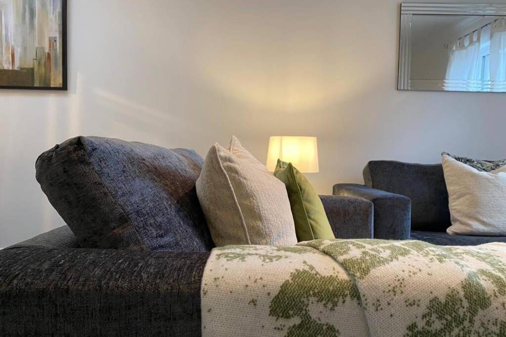 Alicia Newport By Mia Living 2 Bedroom Apartment With Dedicated Parking Eksteriør bilde